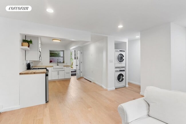 Building Photo - 168 Prospect Park Southwest