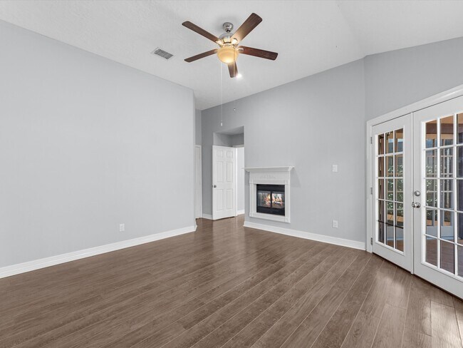 Building Photo - 1210 Normans Woods St