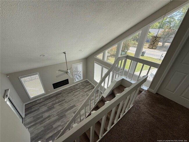 Building Photo - 375 Offing Dr