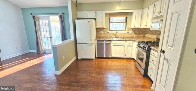 Building Photo - 75 Peregrine Dr