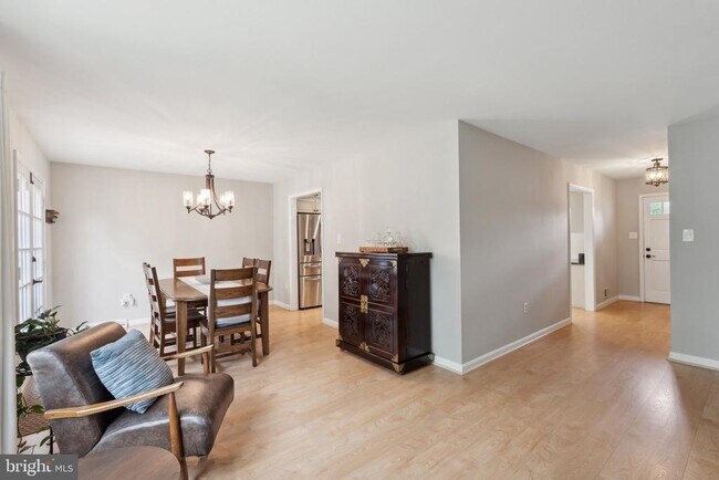 Building Photo - 10901 Spurlock Ct