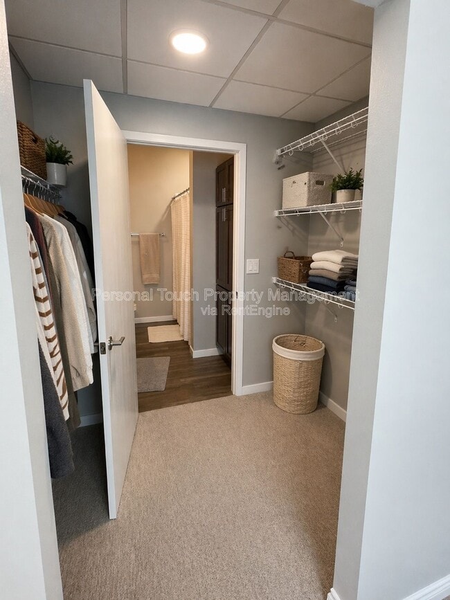 Building Photo - 600 8th St S