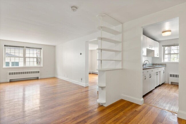 Building Photo - 4 Menotomy Rd