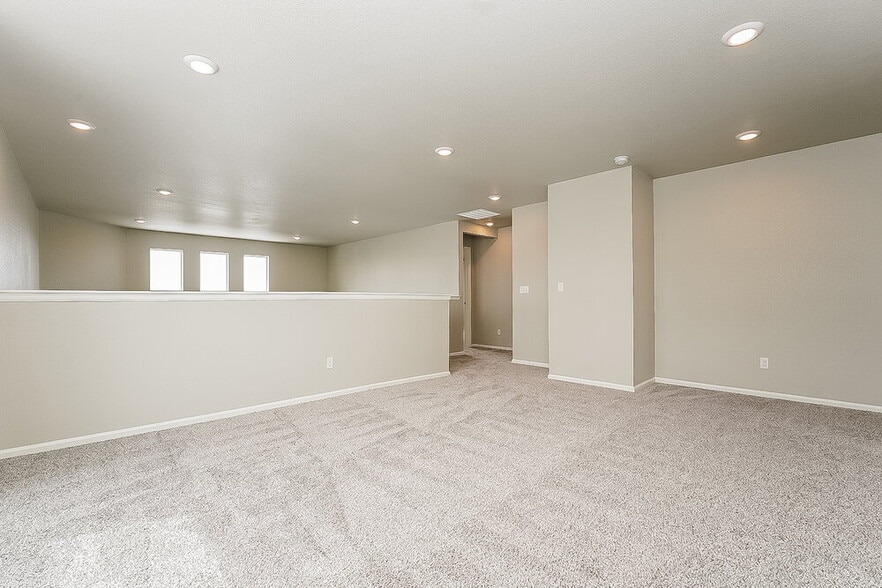 Building Photo - 9241 Rifle St