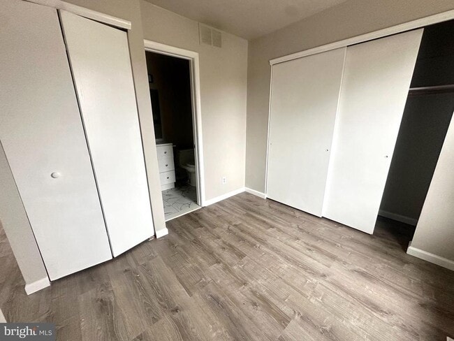 Building Photo - 33 Franklin Dr