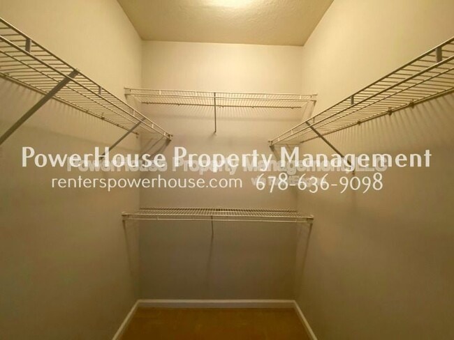 Building Photo - 1850 Cotillion Dr