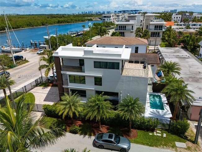 Building Photo - 5601 N Ocean Dr