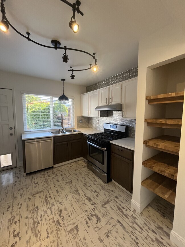 Building Photo - 416 Cambiaso Pl