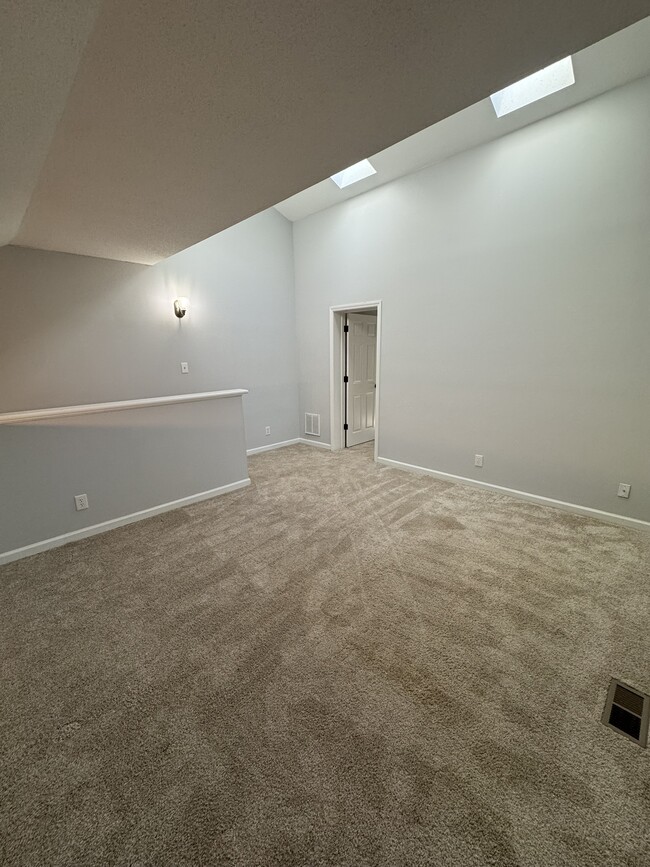 Upstairs Living Room - 109 Sparger Springs Ln