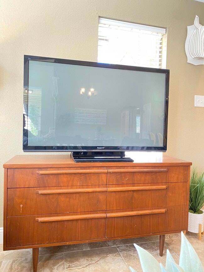 Building Photo - 20538 Blue Beech Dr