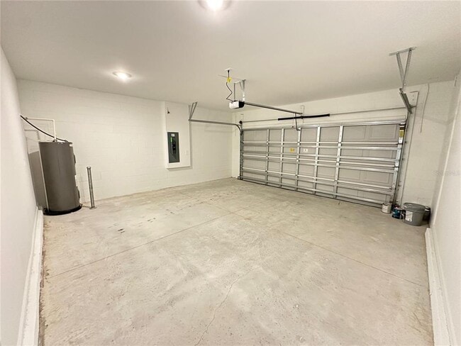 Building Photo - 5675 Portico Pl