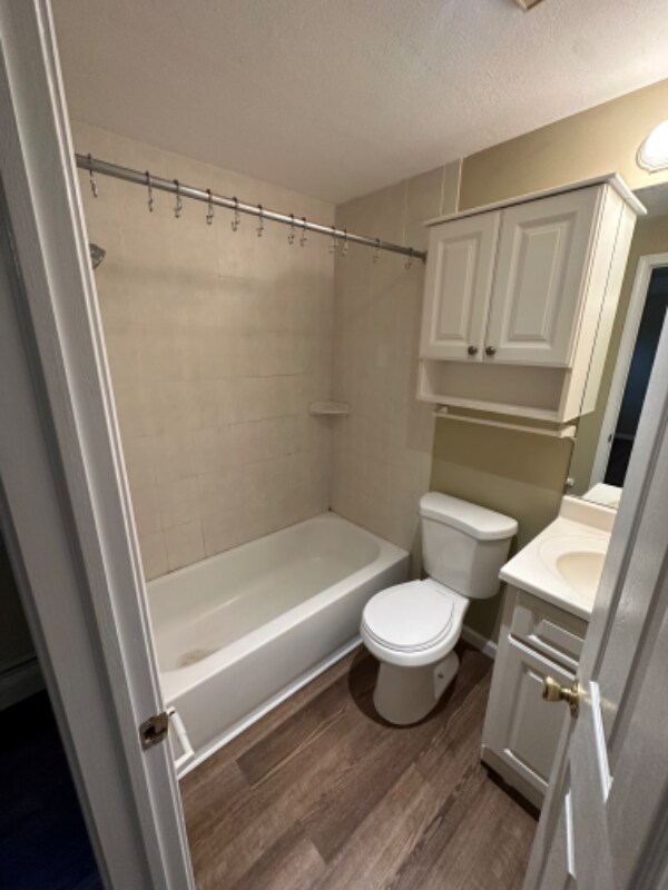 Building Photo - 49 Tappan St