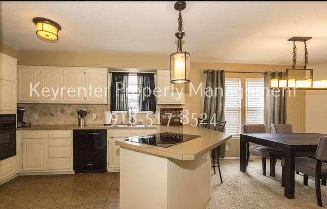 Building Photo - 3 Bed | 2.5 Bath in Jenks!