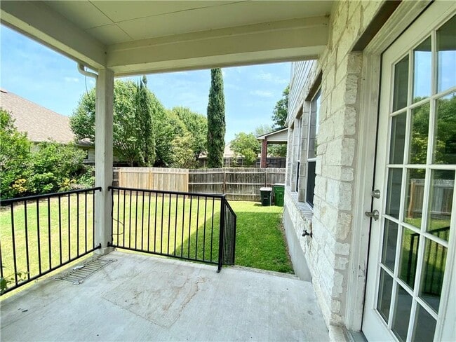 Building Photo - 2214 Conway Cove