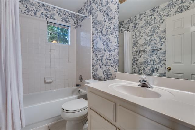 Building Photo - 602 Signet Ct