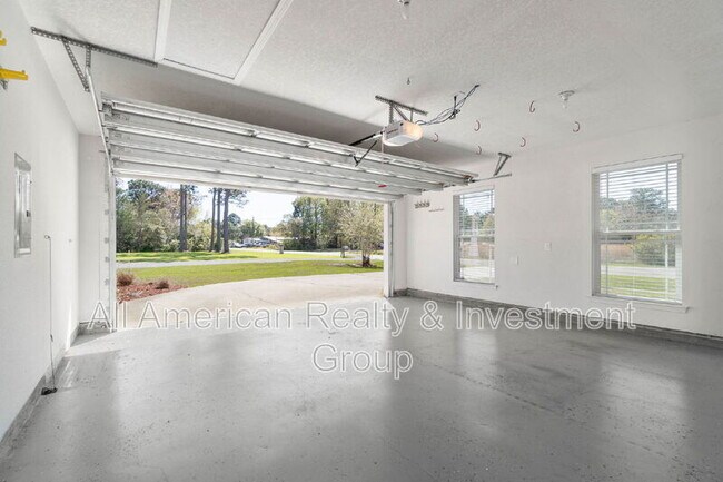 Building Photo - 2432 Frontera St