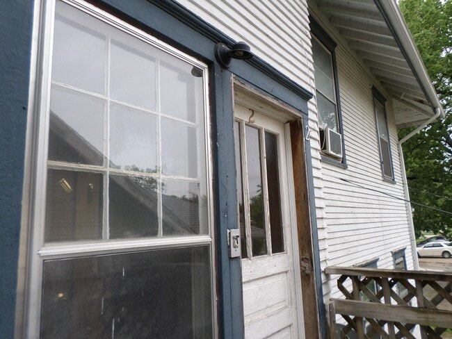 Building Photo - 1421 Humboldt St