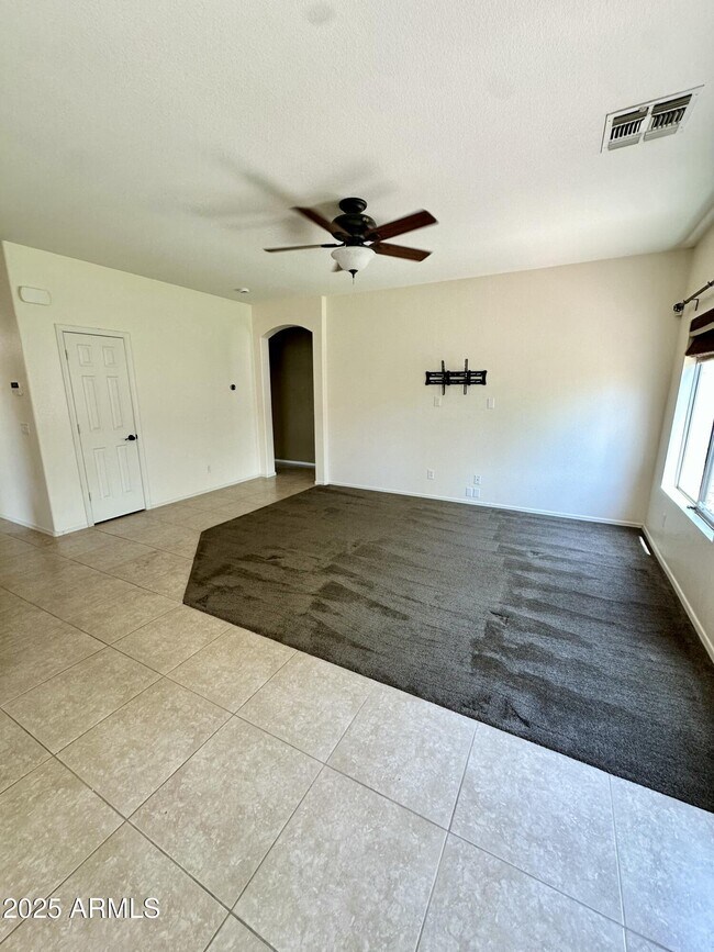 Building Photo - 6425 S Kimberlee Way