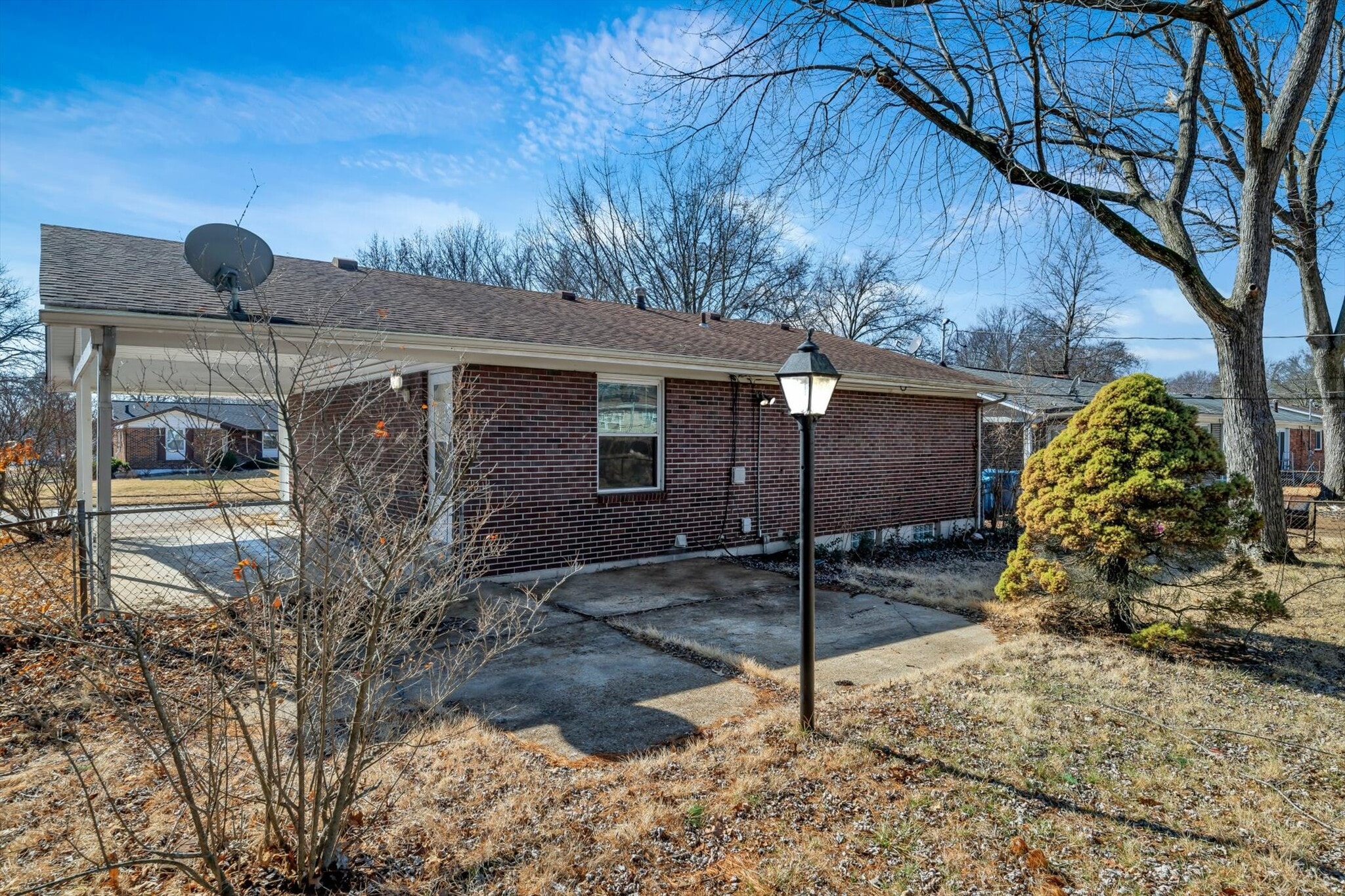 Building Photo - 1449 Coachway Ln