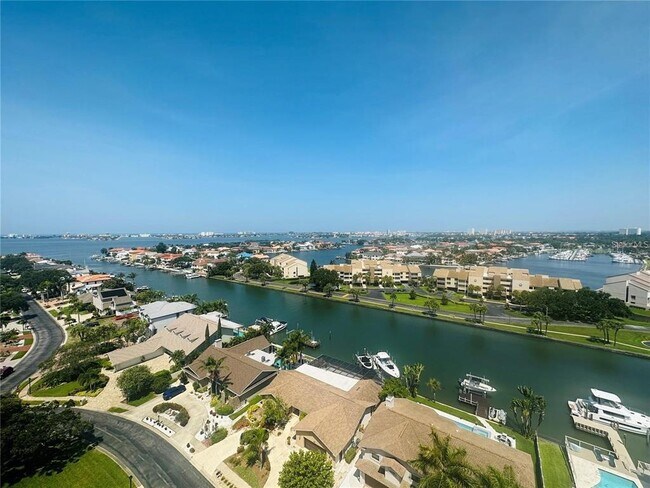 Building Photo - 5950 Pelican Bay Plaza S