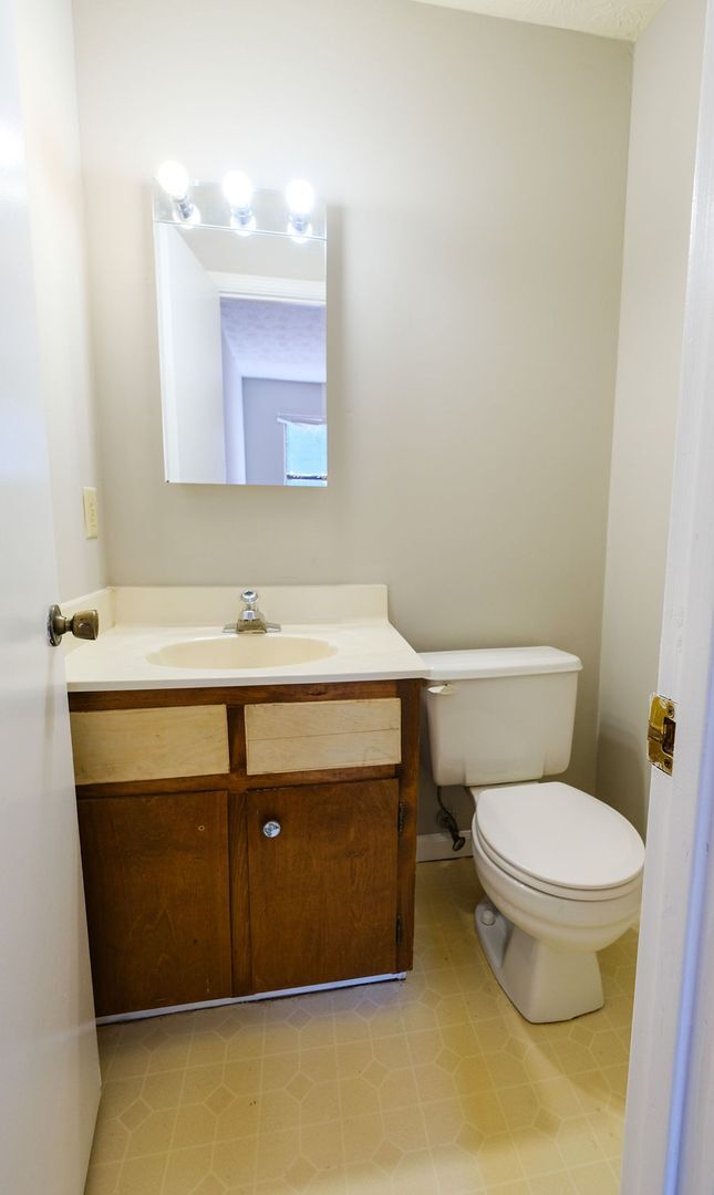 Building Photo - 119 St Andrews Ct