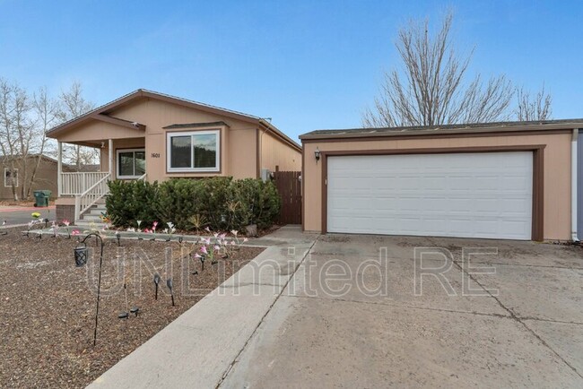 Building Photo - 1601 W Sherrie Dr