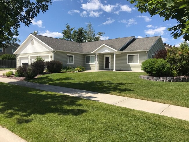 Building Photo - Beautiful Single-Level Home with 3-Car Garage, RV Parking & Gorgeous Landscaping