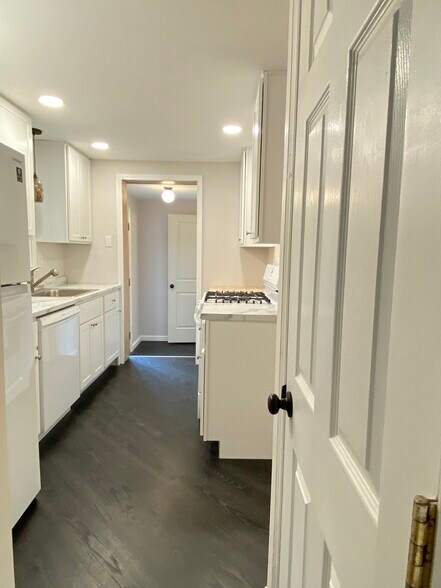 Remodeled kitchen - 369 Rockhill Rd