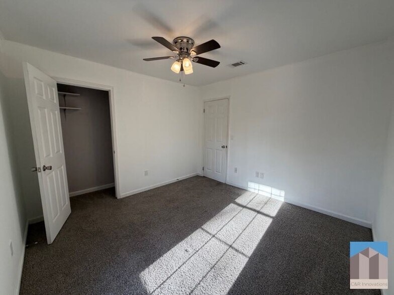 Building Photo - 2467 Verner Rd