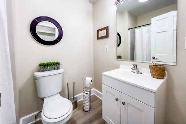 Building Photo - 1528 5th St