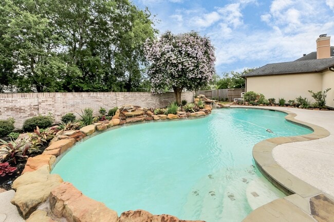 Building Photo - 14207 Jade Cove Dr