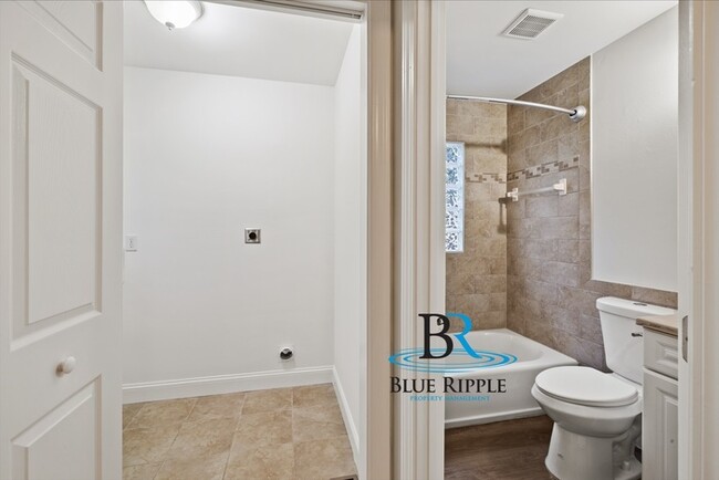 Building Photo - 1579 Walker St SE