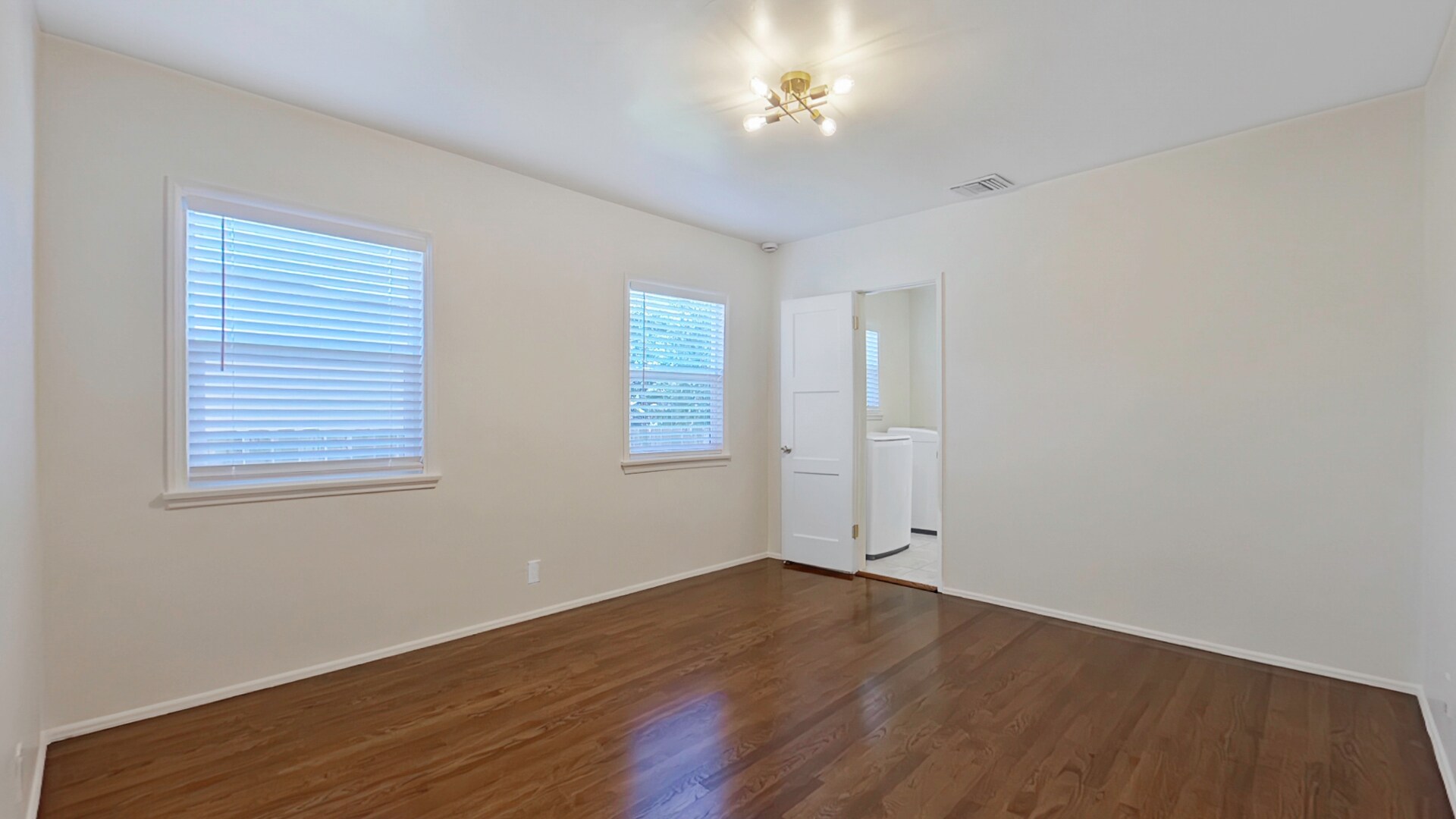 Building Photo - 3250 Las Lunas St