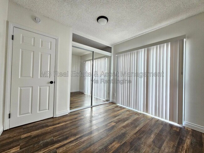 Building Photo - 1745 W 165th Pl