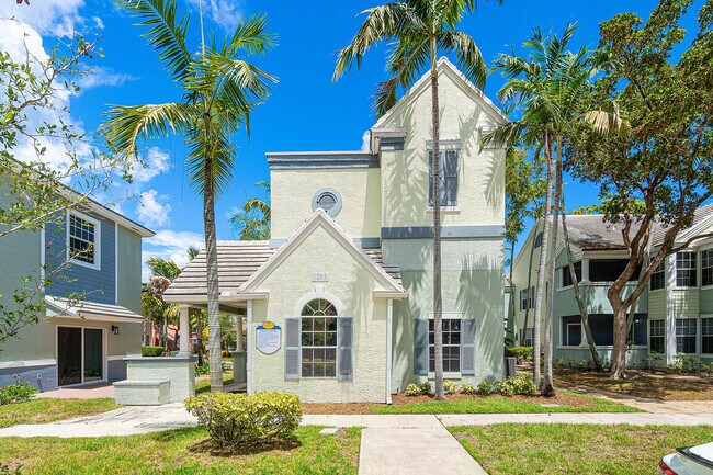 Building Photo - 1345 Crystal Way