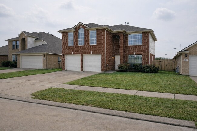 Building Photo - 14123 Fox Creek Park Dr