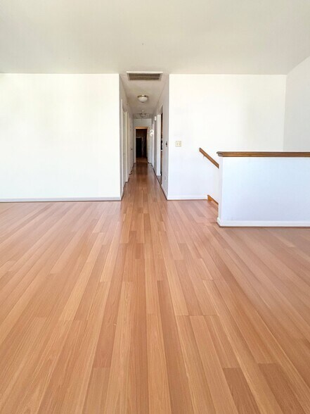 Building Photo - 85 Grieco Dr