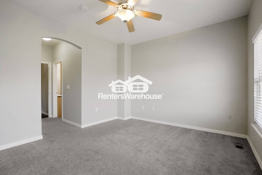 Building Photo - 9416 Ashbury Cir