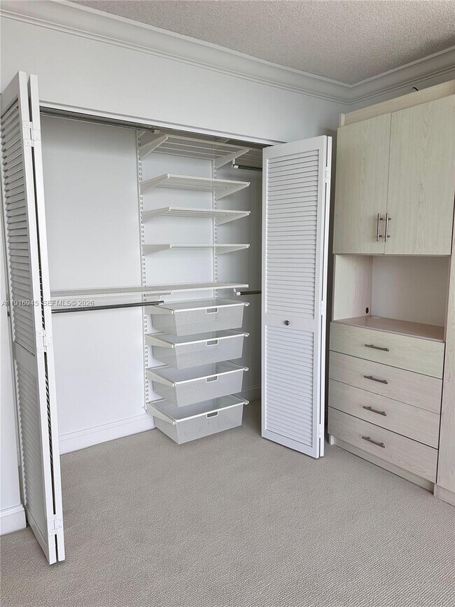 Building Photo - 2333 Brickell Ave