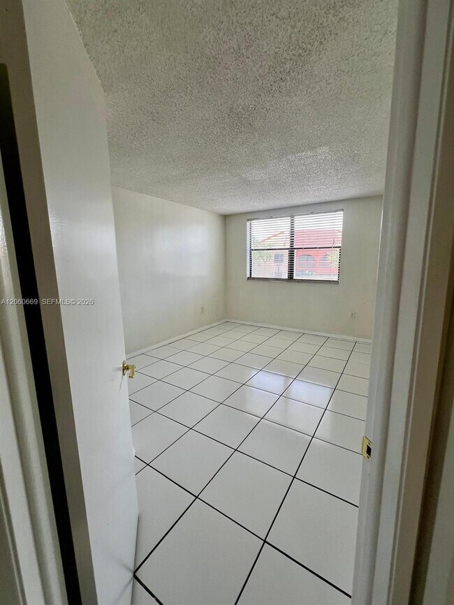 Building Photo - 10241 NW 9th St Cir