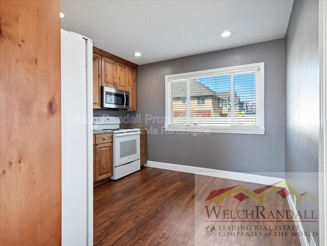 Building Photo - 2097 S 1000 W
