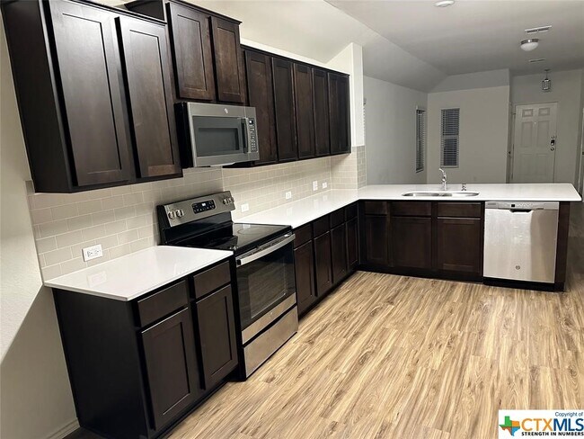 Building Photo - 108 Guardian Angel Ct