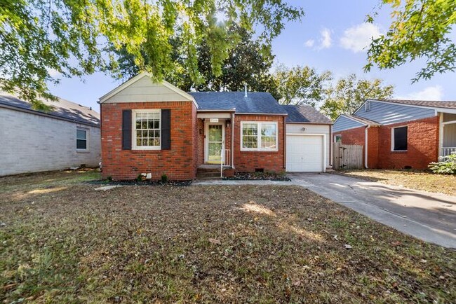 Building Photo - Newly Remodeled 2/1 in Kendall Whittier!