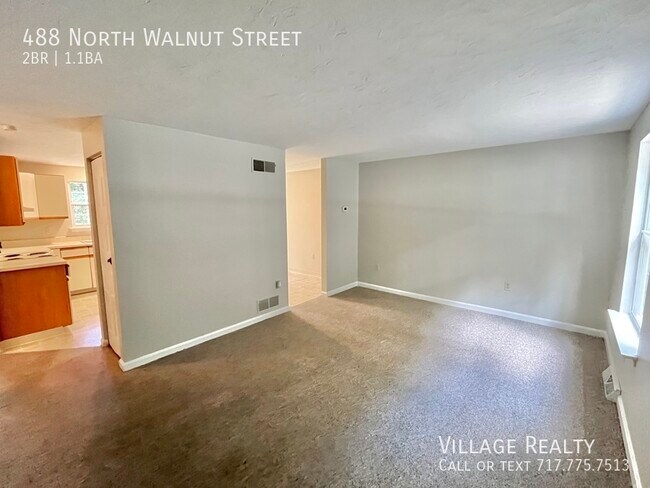 Building Photo - 488 N Walnut St