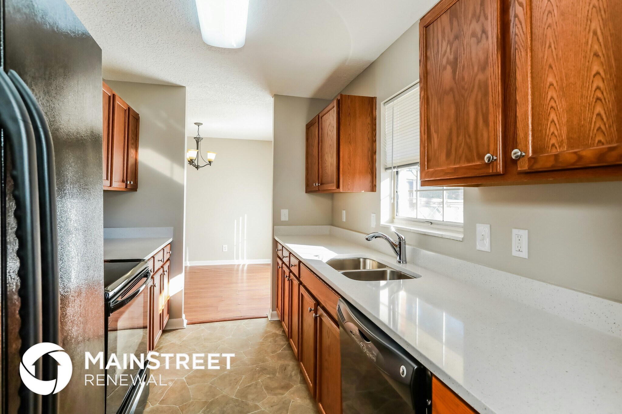Building Photo - 5505 Enchanted Dr