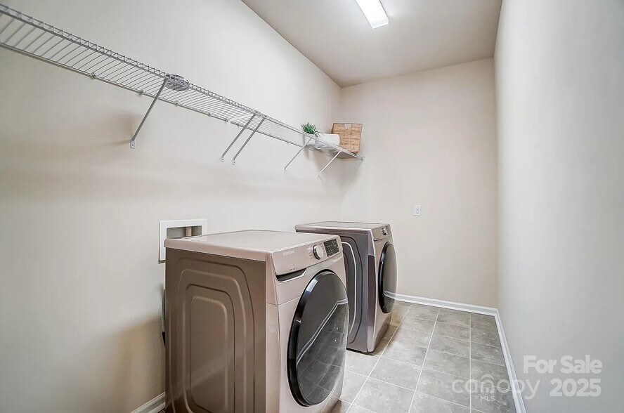 Building Photo - 11144 Limehurst Pl
