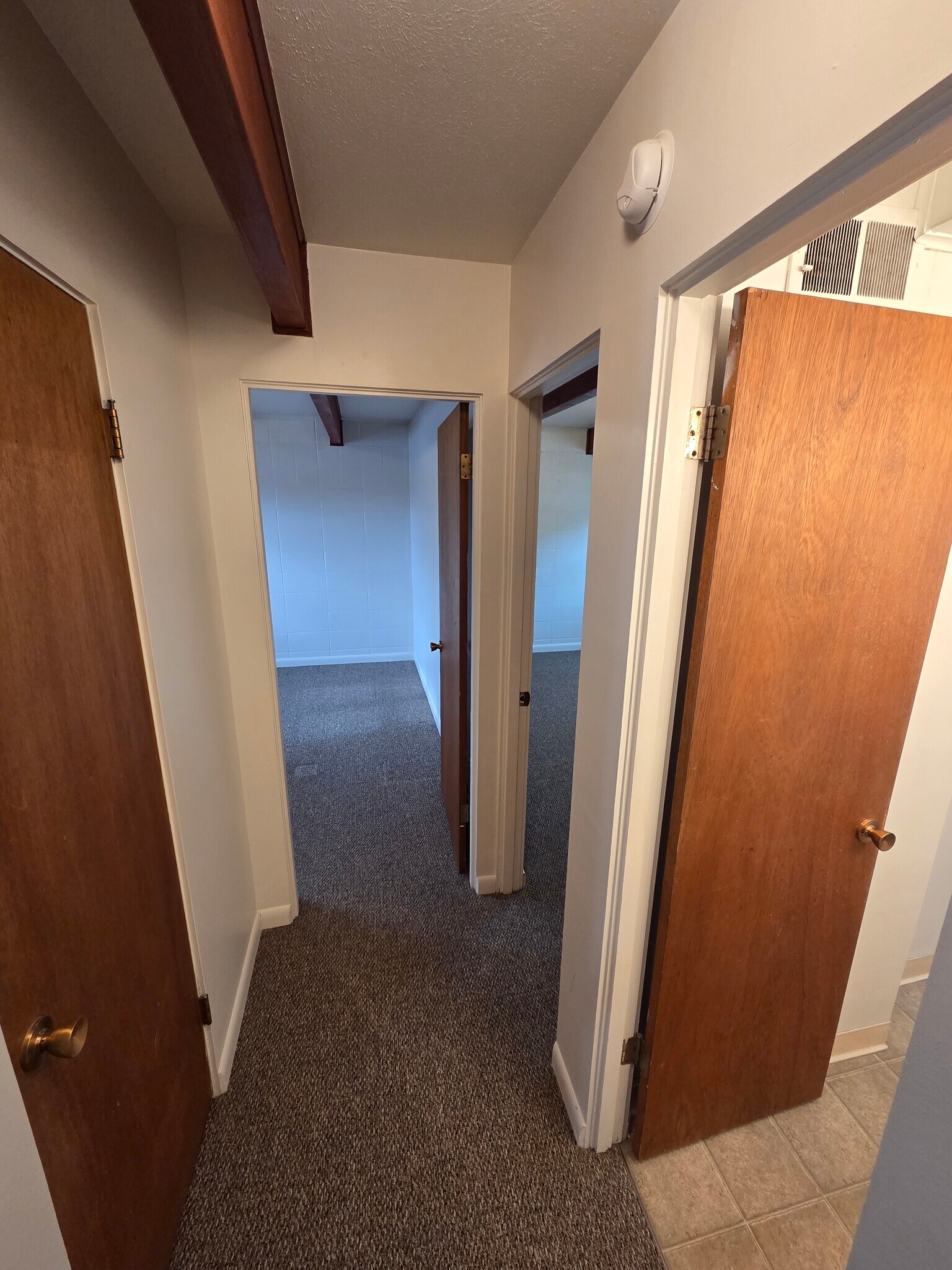 Building Photo - 27 9th St