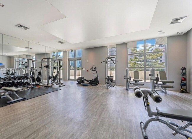 Building Photo - 1100 S Miami Ave