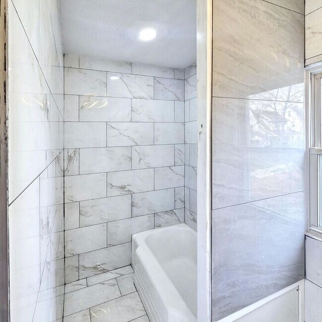 Building Photo - 3-Bedroom Home with Attic and Basement in ...