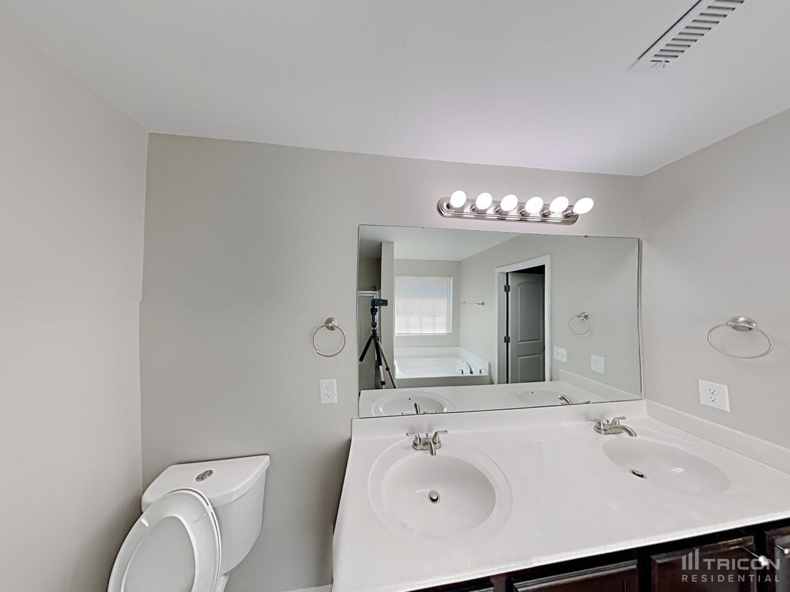 Building Photo - 1934 Chapel Brook Way